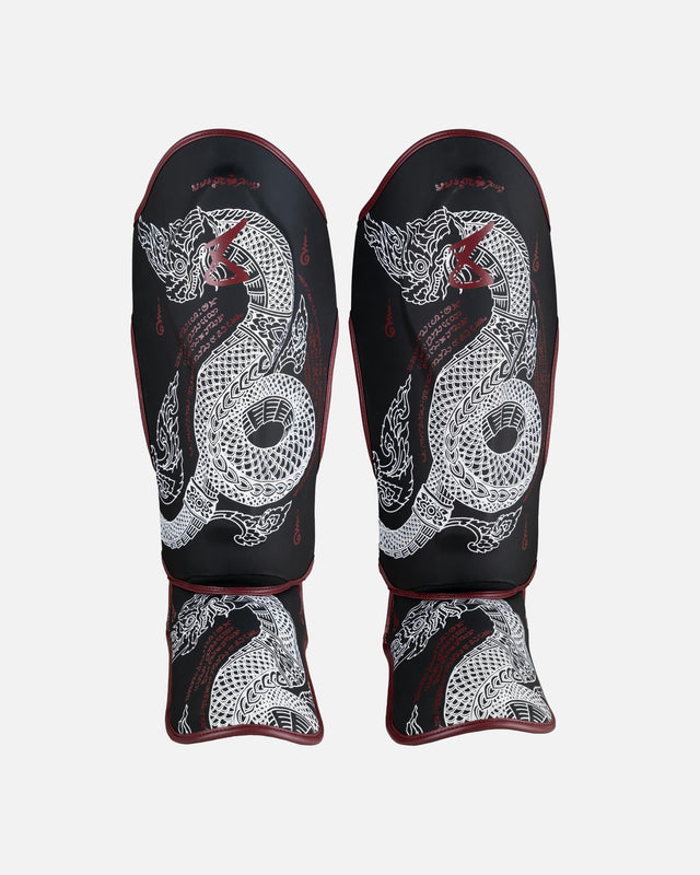 8 WEAPONS Benskydd Sak Yant Naga – Svart/Bordeaux