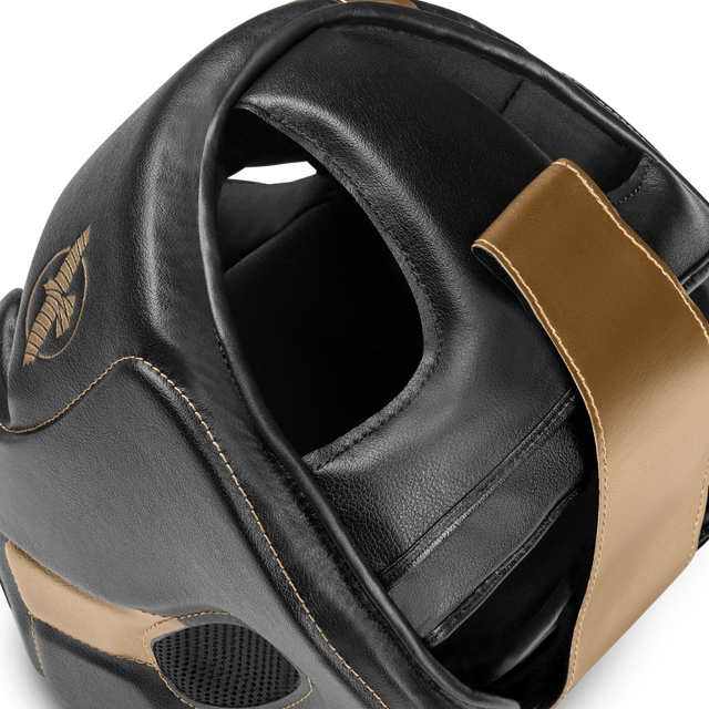 Hayabusa Kopfschutz T3 mit Wangenschutz – Schwarz/Gold