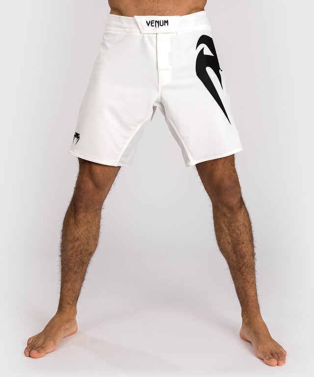 Pantaloncini MMA Venum Light 5.0 – Bianco/Nero