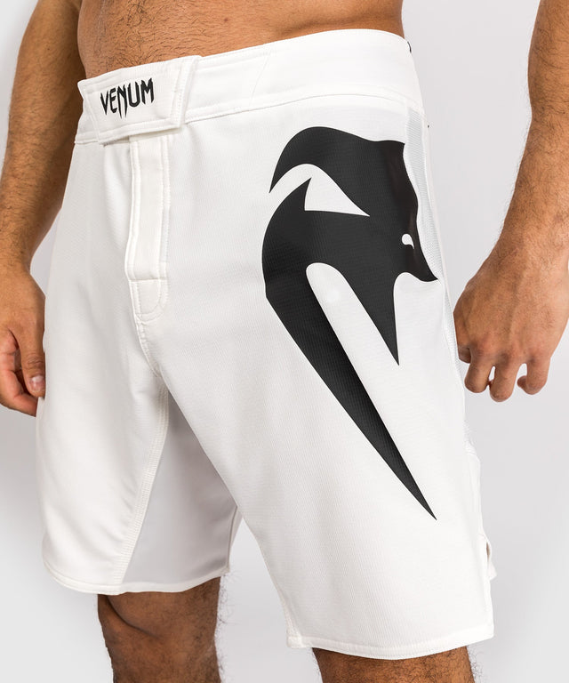 Pantaloncini MMA Venum Light 5.0 – Bianco/Nero