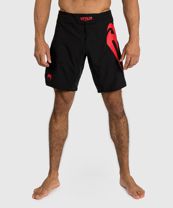 Pantaloncini MMA Venum Light 5.0 – Nero/Rosso