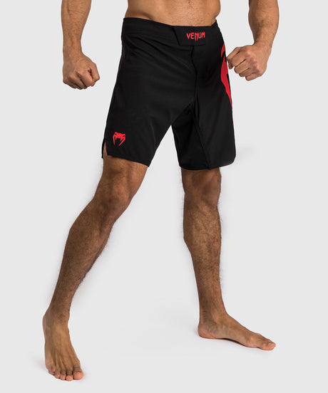 Pantaloncini MMA Venum Light 5.0 – Nero/Rosso
