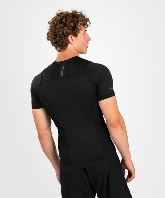 Rashguard Venum G-Fit Air Manga Corta – Negro/Negro
